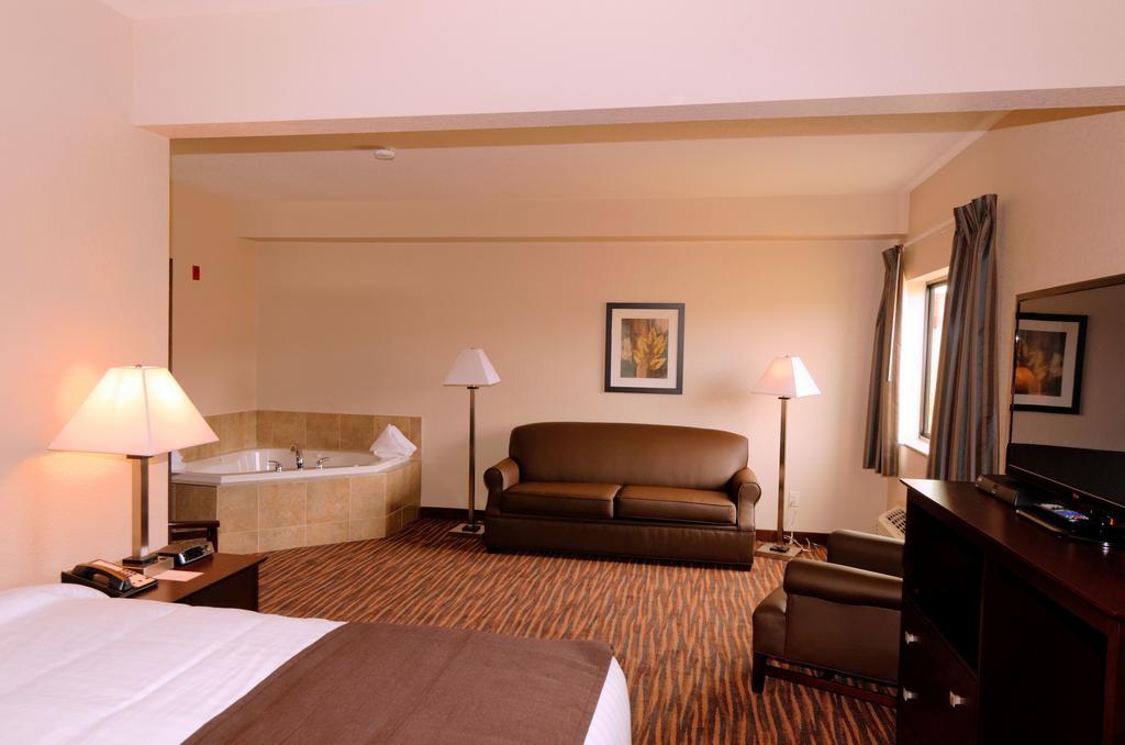 Cobblestone Inn & Suites - Denison | Oak Ridge 외부 사진