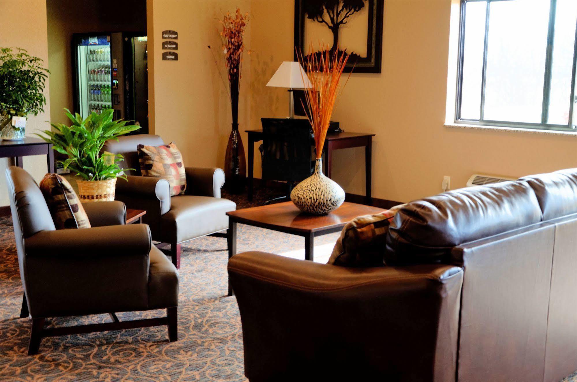 Cobblestone Inn & Suites - Denison | Oak Ridge 외부 사진